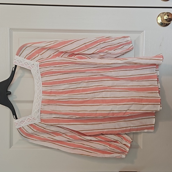 NWT Lauren Conrad Peasant Top - Picture 8 of 8